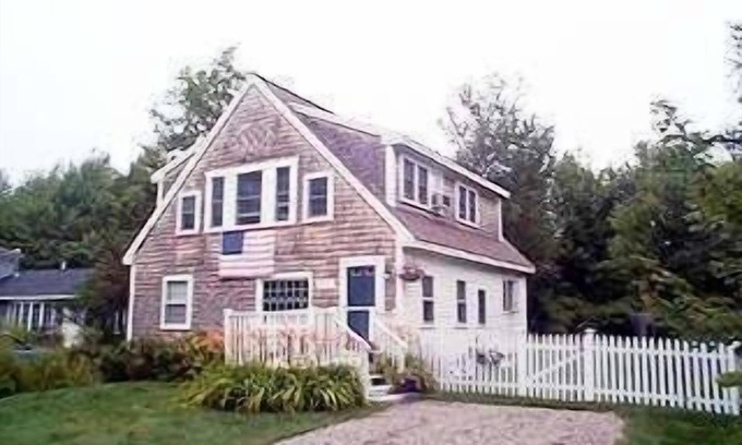 Kennebunk Cabaña | Cottage con Encanto - Paseo a la playa y muelle plaza en el Puerto