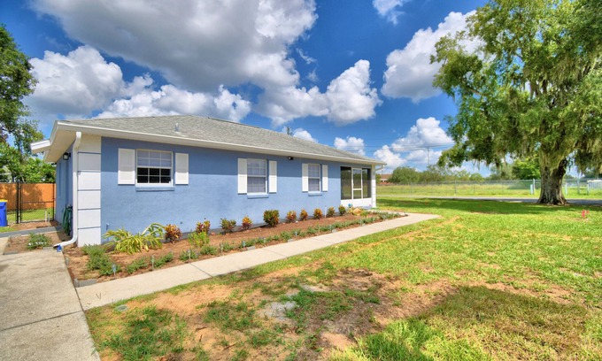 Eagle Lake Casa | Charming Eagle Lake Getaway: Relax & Unwind Near Scenic Trails & Nature Spots!