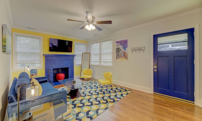 Earlewood Casa | Charming Earlewood Cottage - Minutes from Downtown