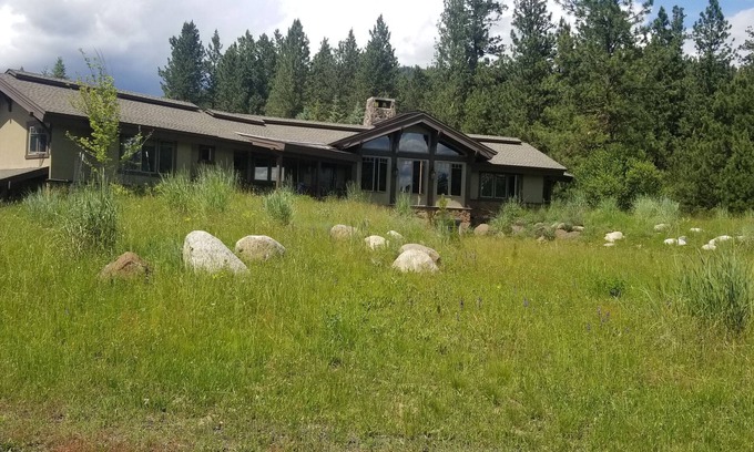New Meadows Casa | Charming & Elegant Mountain Home