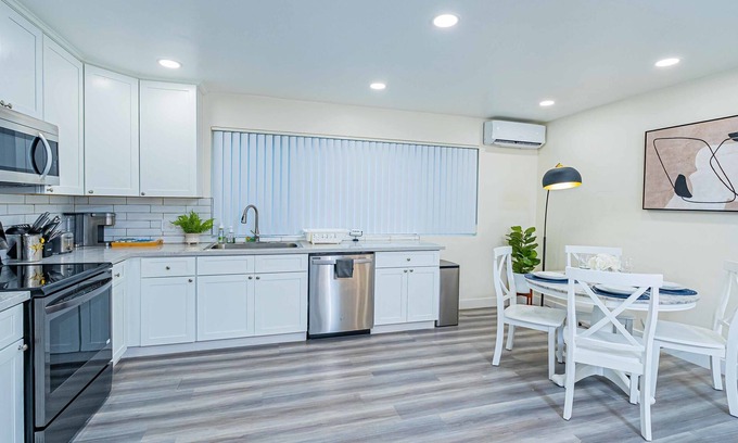Altadena Apartamento | Charming Elegant Retreat in the San Gabriel Valley