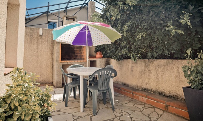 Ceret Apartamento | Charming garden apartment with private terrace and playground