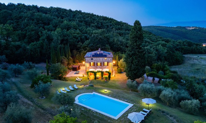 Quadro Chalet De Esquí | Charming historic villa surrounded by 5 hectares of private property