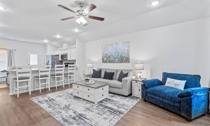 Fayetteville Casa | Family friendly in S. Fayetteville+2.6mi to UARK. Close to Parks+Trails+Golfing