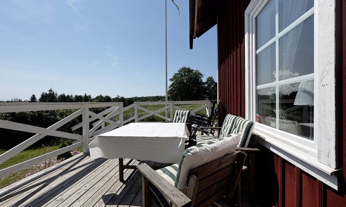 Norra Fagelas Casa | Charming holiday home with views of the landscape and close to Lake Vättern |SE08084