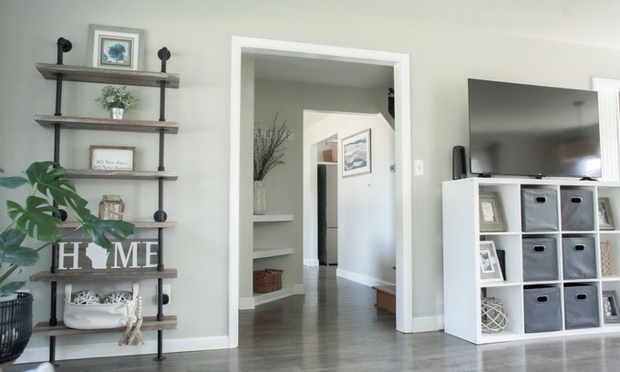 Neenah Casa | Charming home on a quiet street