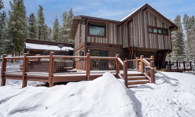 Breckenridge Heights Casa | Charming + Hot Tub + Close to slopes - Breck Bicycle House