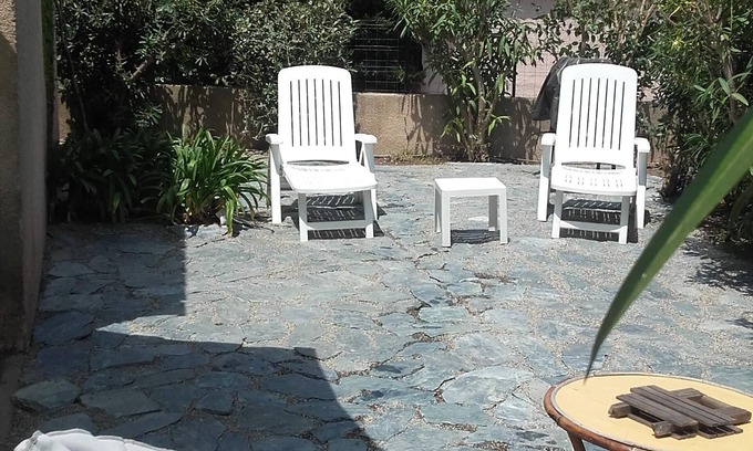 Venzolasca Casa | Encantadora casa con aire acondicionado a 5 minutos a pie del mar.