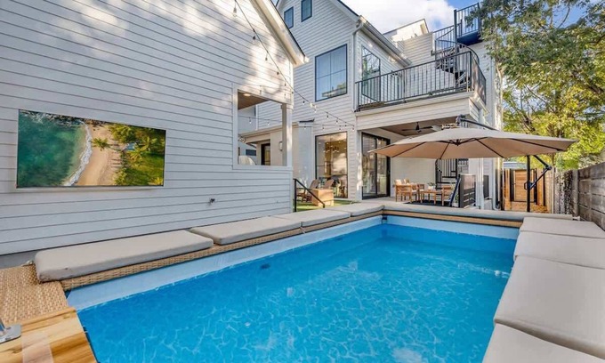 Foster Heights Casa | Luxury Mansion | Pool | Game Room | Sleeps 23