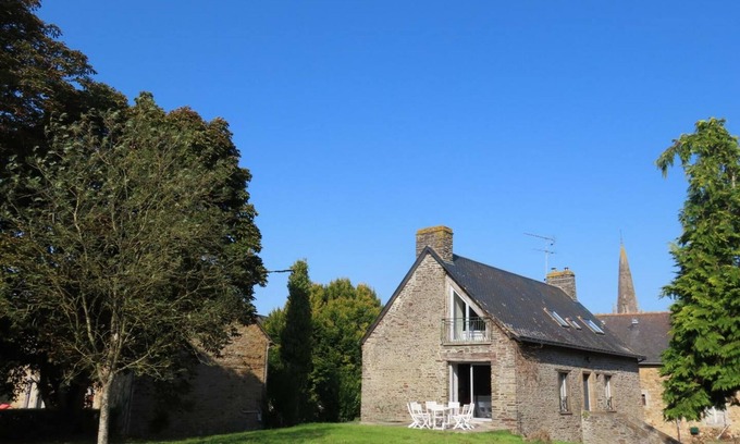 Boucey Cabaña | Casa espaciosa con jardín privado, cerca del Mont Saint-Michel, admite mascotas