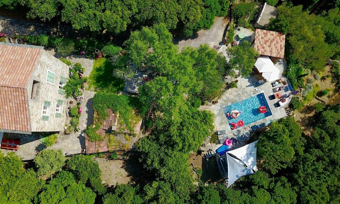 Farinole Casa | Encantadora casa con vistas al mar y piscina