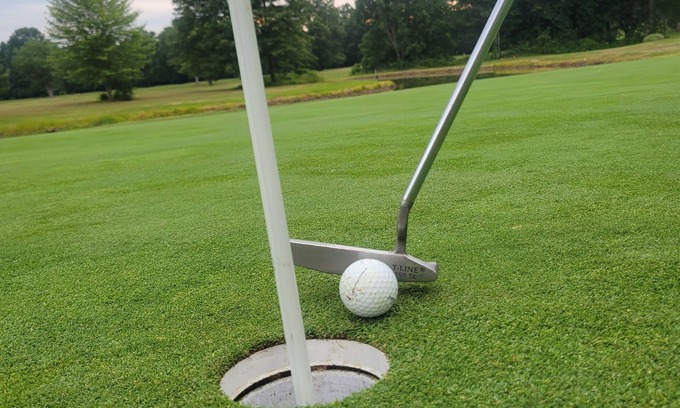 Newton Falls Cabaña | Charming 2-bedroom cottage/duplex, Golf outing ready in beautiful Lake Milton.