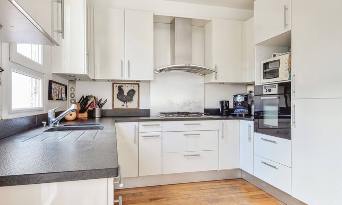 Quartier de Becon Casa | Charming large house in Courbevoie - Welkeys