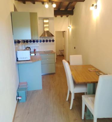 Isolotto Casa | Charming Little House 2 kilometers from the Historical Centre in a typical Florentine district right next to the Tram and Bus stops by Florence Holidays Apartments