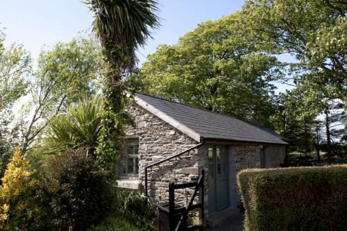 Clonakilty Apartamento | Charming old stables studio cottage