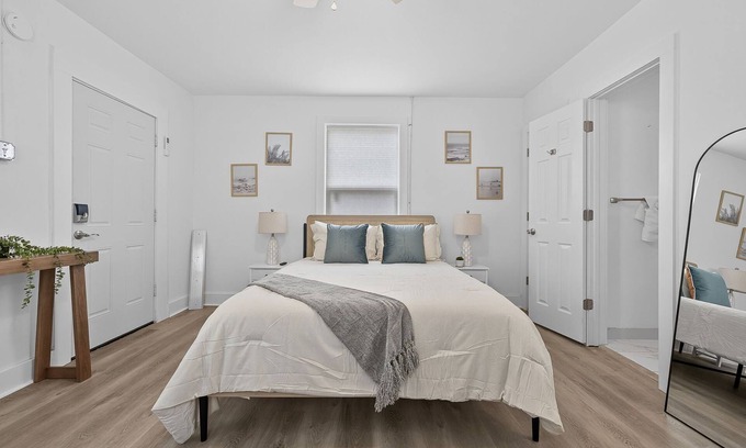 South Pensacola Cabaña | Charming Private Studio Cottage Pensacola