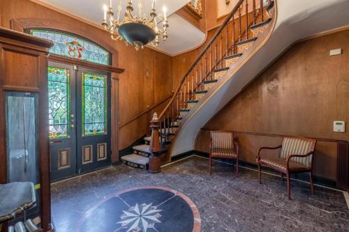 Downtown Salt Lake City Casa | Charming Renovated Capitol Hill House - SLC