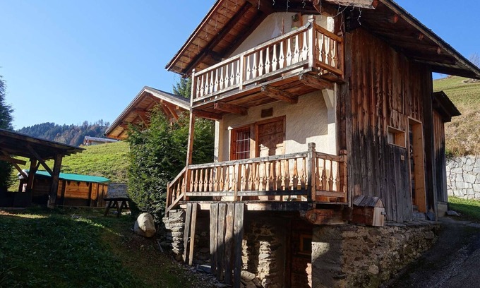 Hauteluce Chalet De Esquí | Mazot Savoyard en Centre-Ville Hauteluce, Près Commerces et Télésiège, Idéal Couple