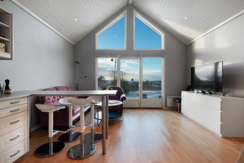 Fjallbacka Casa | Charming Sea-view Haven by AJF Dream Living
