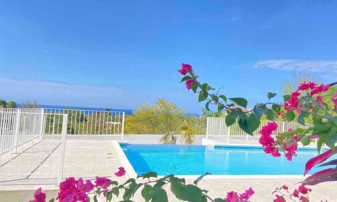 IronShore Estates Casa | Charming Sea View Town House Chef Driver Optional