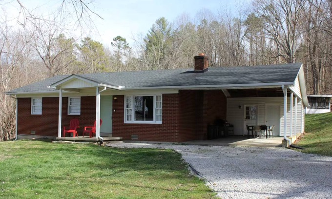 Somerset Otro | Charming & Secluded Farm House
