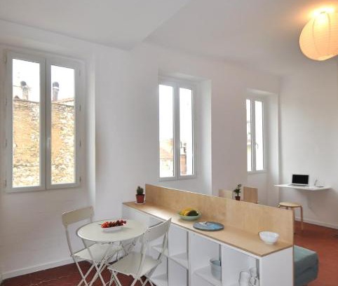 Notre-Dame du Mont Apartamento | Charming studio close to the OLD PORT