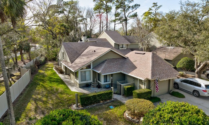 Palm Valley Casa | Charming Townhome with Patio, Firepit- Close to Golf + Beach