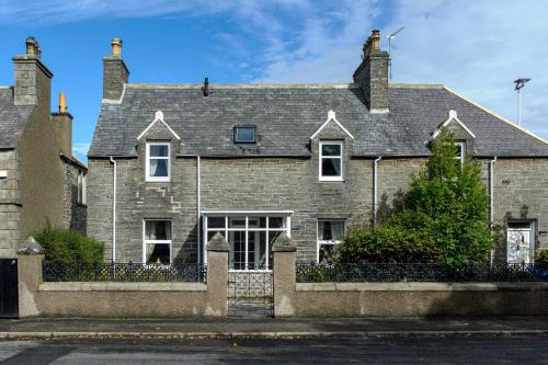 Wick Casa | Charming Townhouse on North Coast 500 Route, Wick