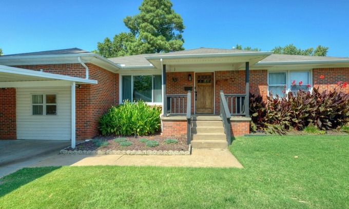 Tulsa Casa | Charming updated home in Midtown
