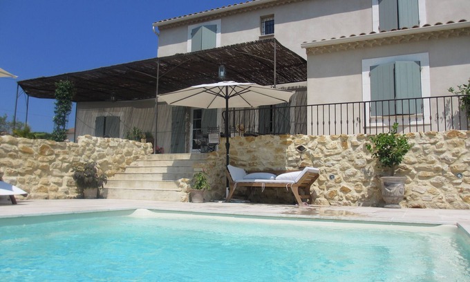Gard Rhodanien Villa | Villa con piscina en el corazón de los viñedos.