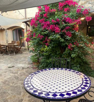 Juia Casa | Charming village house for families & cyclists