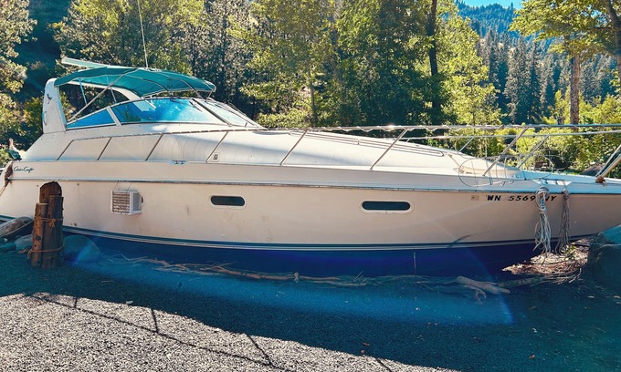 New Meadows Alquiler De Eote | Charming Yacht docked on the Little Salmon River Near Riggins