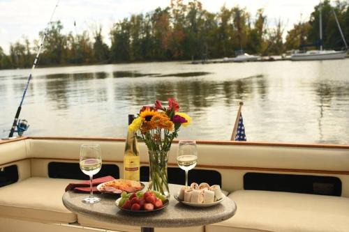 Catskill Alquiler De Eote | Charming Yacht on Catskill Creek