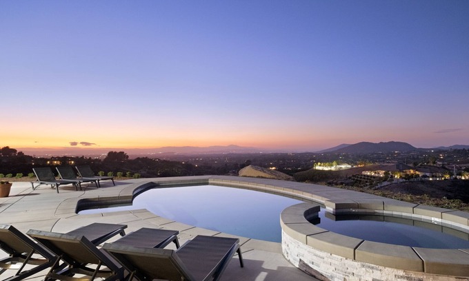 Temecula Casa | Chateau Evie James -high End Luxury Home W/pool,hot Tub,gameroom 5 Bedroom Home by RedAwning