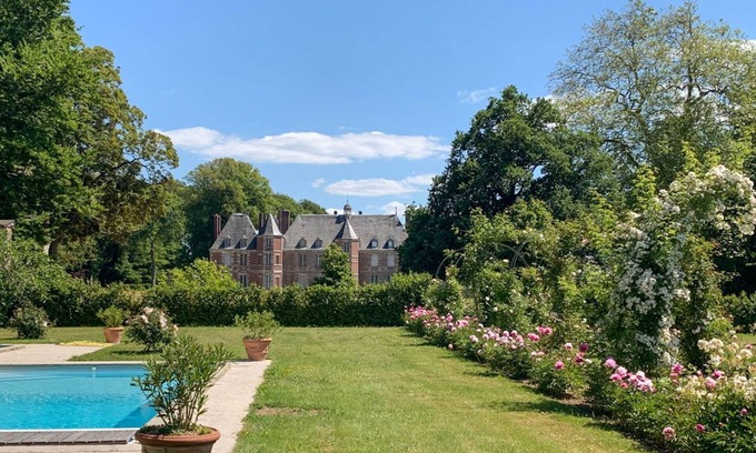 Paluel Otro | Chateau Trois Tours - Siete Habitaciones , Capacidad 14