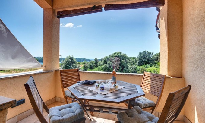 Vinkuran Apartamento | Apartamento barato con vista al mar