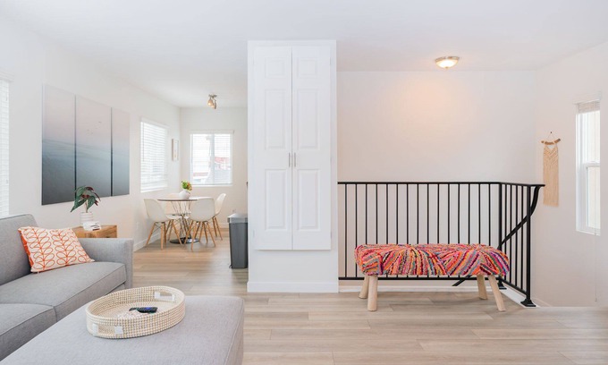 Old Towne Casa | Cheerful 2 Bedroom Steps to the Sand