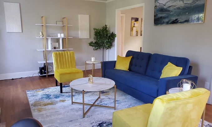 Montgomery Casa | Cheerful 2 BR Near Colleges, Downtown, Attractions