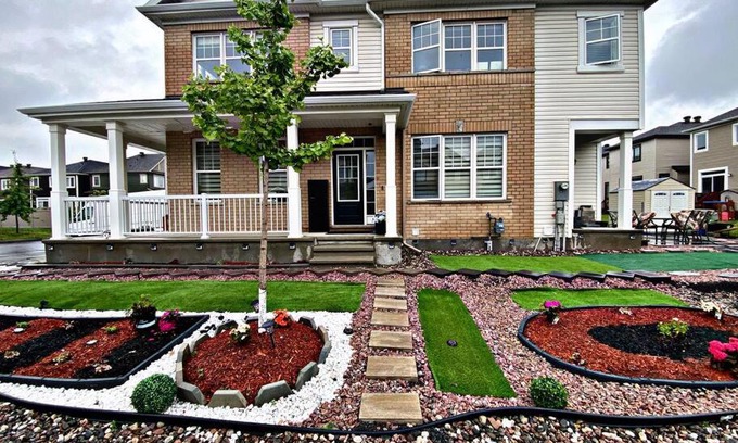 Ottawa Division Casa | Cheerful 3-bedroom vacation home luxury