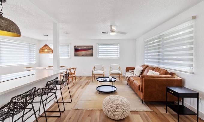 Orlando Casa | Cheerful 4-bedroom POOL Home, Next to Universal