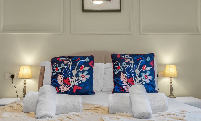 Leith Apartamento | Cheerful Stays: Jamson Pl 3BR Apartment in Leith