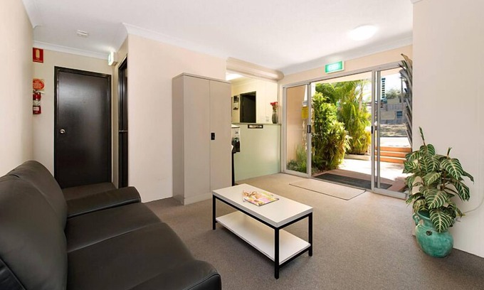 Chermside Hotel | Chermside Court Motel