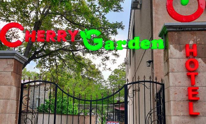 Yeghegnadzor Hotel | Cherry Garden Boutique Hotel