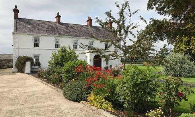 Craigavon Casa | Cherry Tree Cottage Hillsborough - Moira