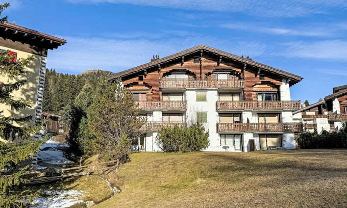 Valbella Apartamento | Chesa Gop by Interhome