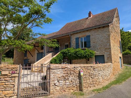 Burnand Casa | Chez Max et Juliette - Charmante maison familiale en bordure de forêt