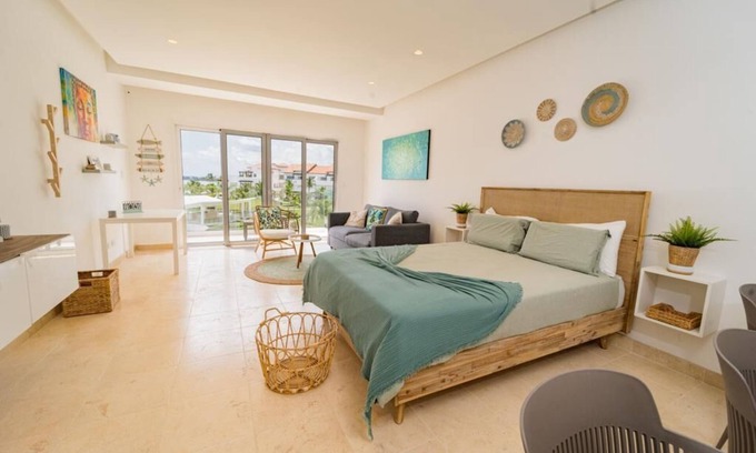 Cap Cana Marina Apartamento | Chic 1-bedroom estudio with AC, WIFI private beachview in fabulous Punta Cana