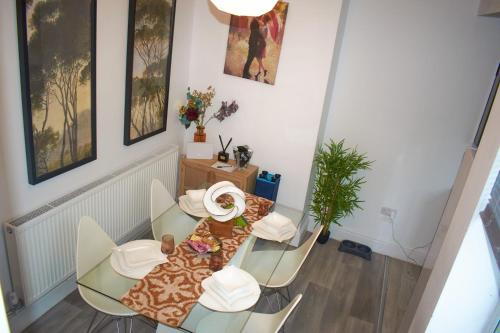 Easton Apartamento | Chic 3 Bedroom