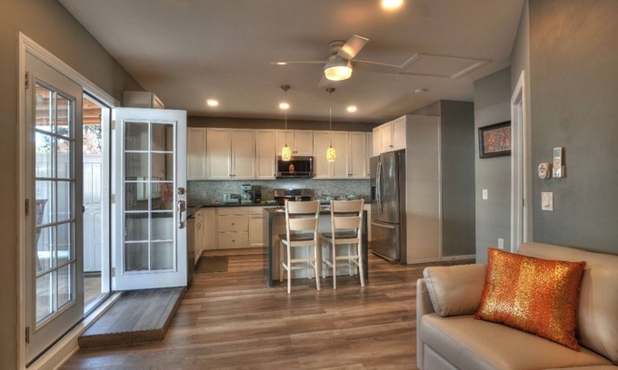 Mount Helix Casa | Chic and Cozy Luxury Private Guest House
