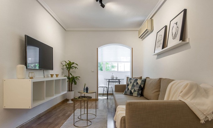 Timon Apartamento | CHIC Y REFORMADO APARTAMENTO EN IFEMA -FERIA DE MADRID - AEROPUERTO